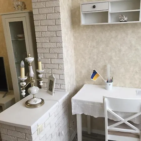 в новом жк,от хозяйки!золотой берег オデッサ